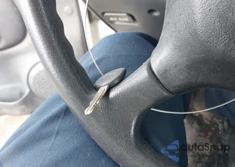 1999 Chevrolet S-10 z USA, uszkodzony, nr VIN 1GCCS14XXX8108934